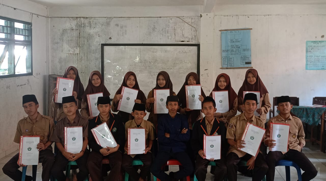 Pembagian Rapor SMA Islam Sabilunnajah